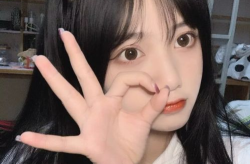 好看女生头像网图,网图中的美丽瞬间，展现个性魅力”